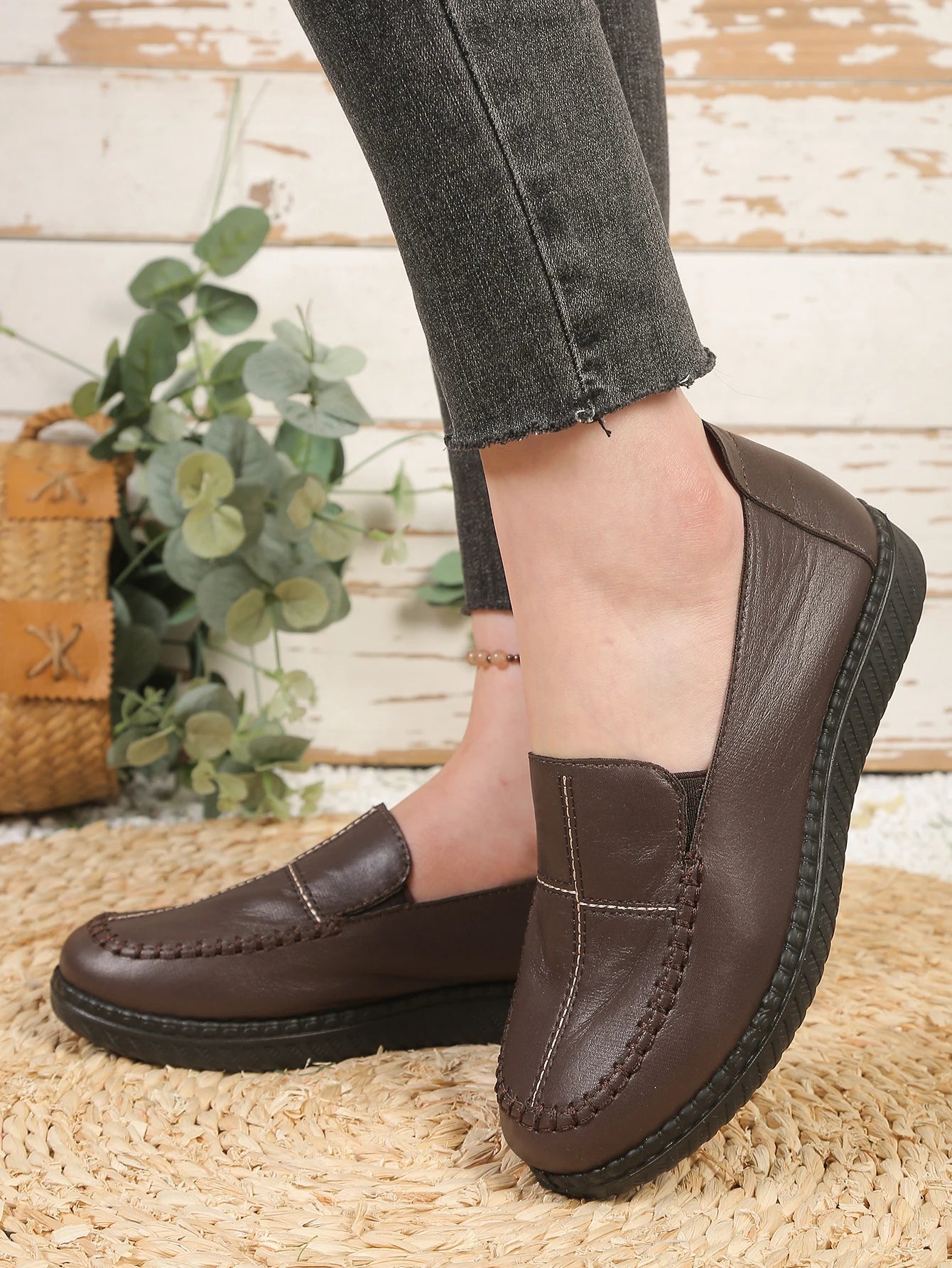 Women’s Lightweight Leather Loafers and Oxfords