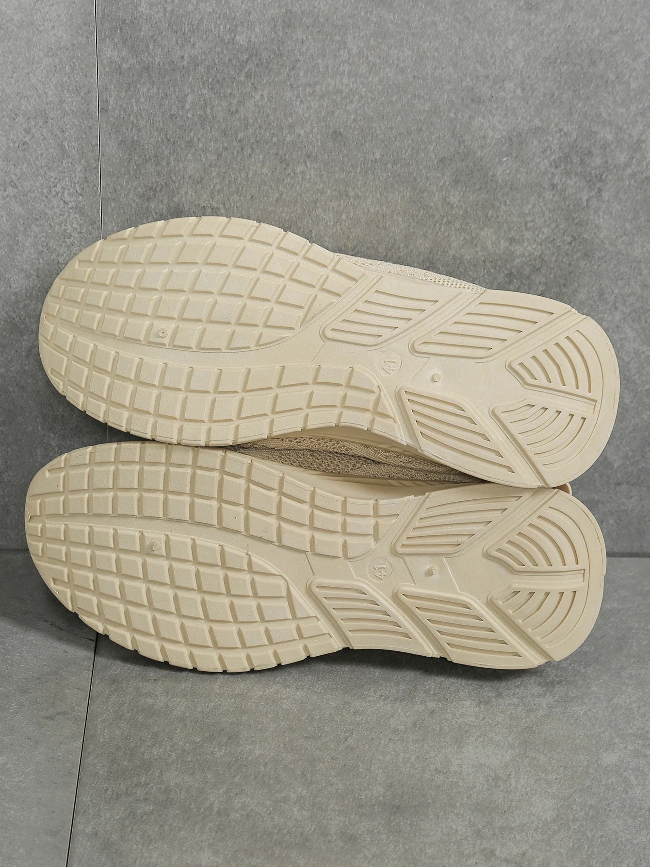 Women’s Casual Sneakers Lightweight Fashion Sports Shoes