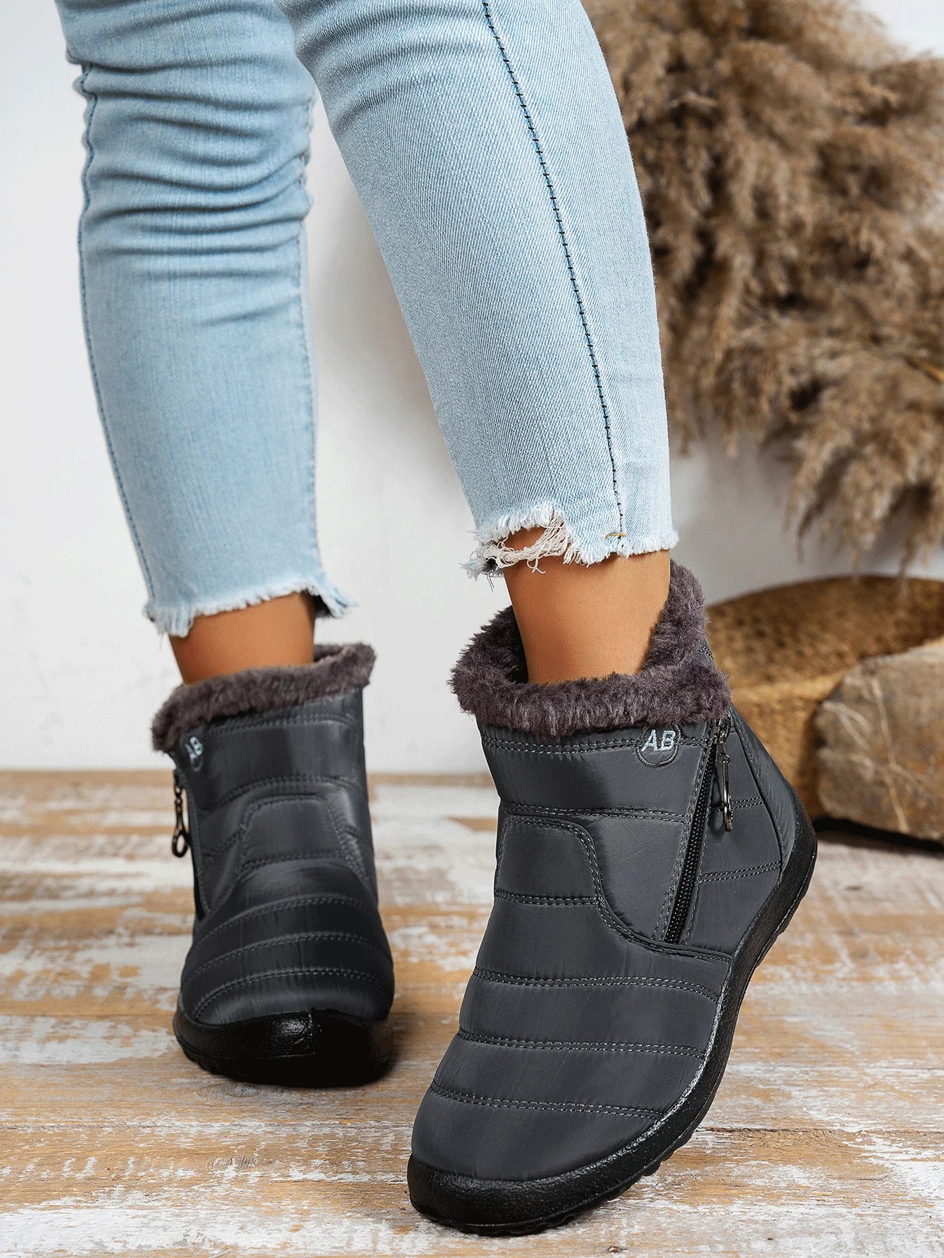 Women’s Solid Mid-Calf Warm Cotton Boots