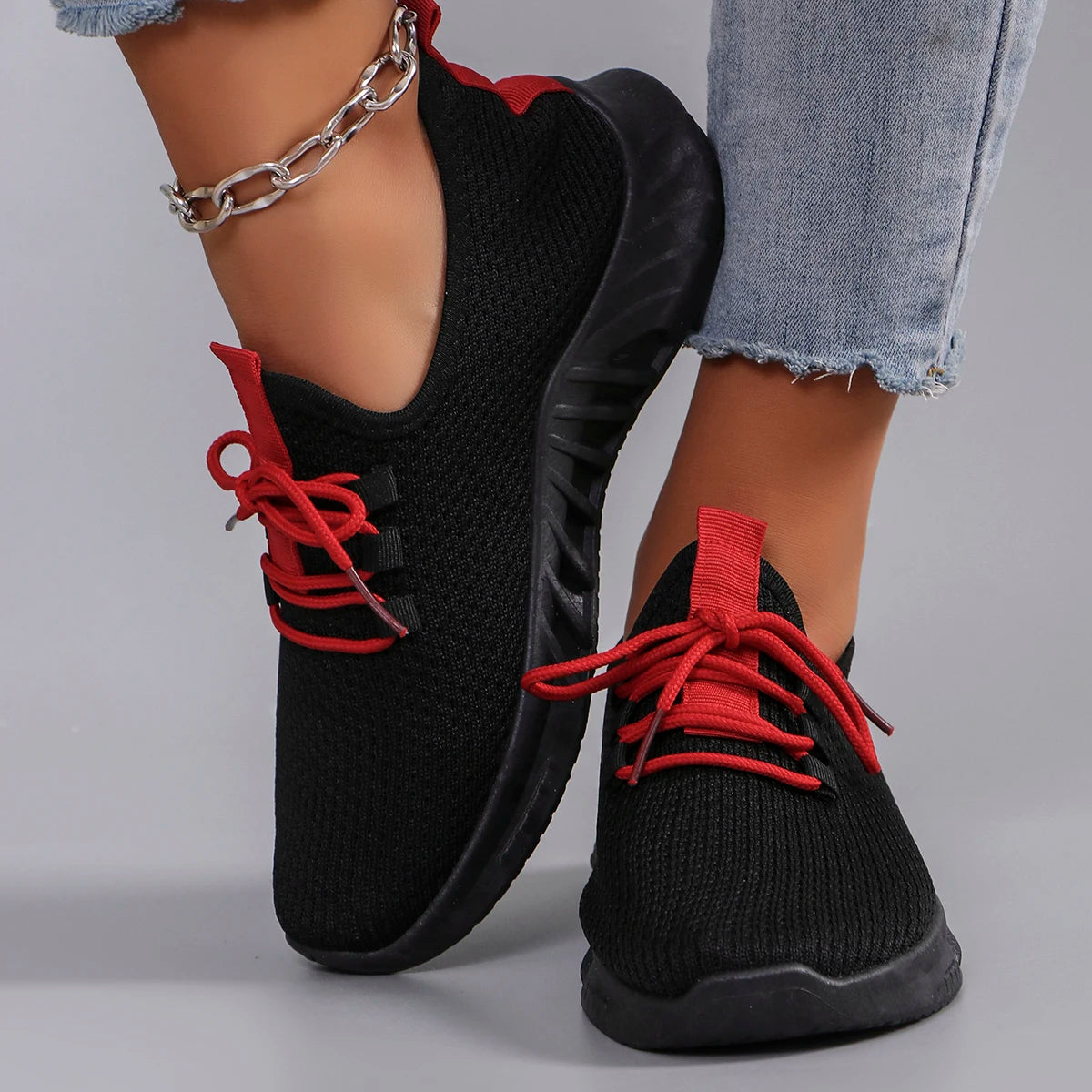 Women’s Lightweight Breathable Non-Slip Sports Shoes