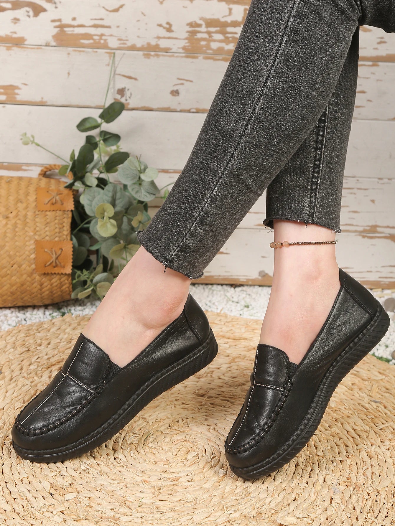 Women’s Lightweight Leather Loafers and Oxfords