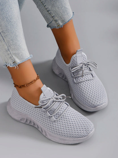 Women’s Lightweight Breathable Non-Slip Sports Shoes