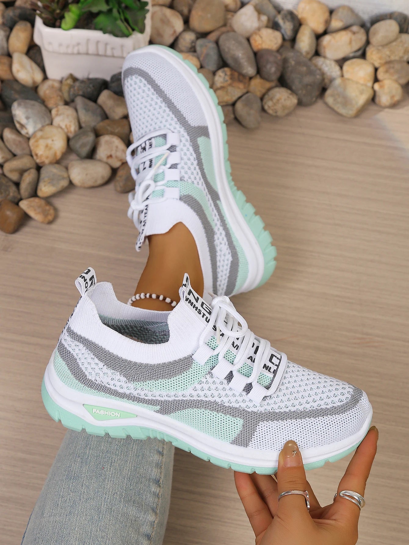 Women’s Summer Casual Two-Tone Sneakers 2026