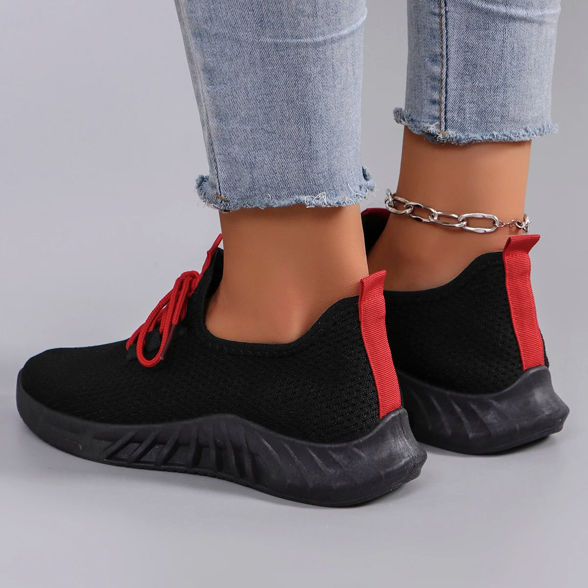 Women’s Lightweight Breathable Non-Slip Sports Shoes