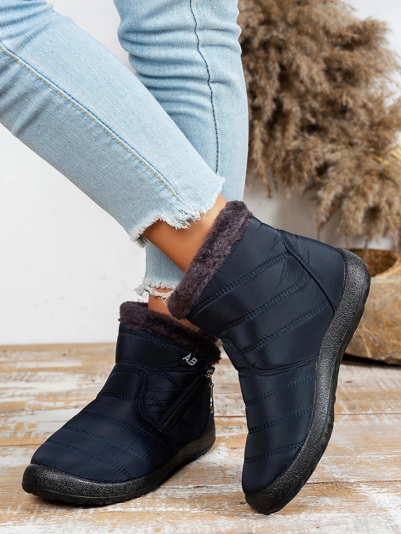Women’s Solid Mid-Calf Warm Cotton Boots
