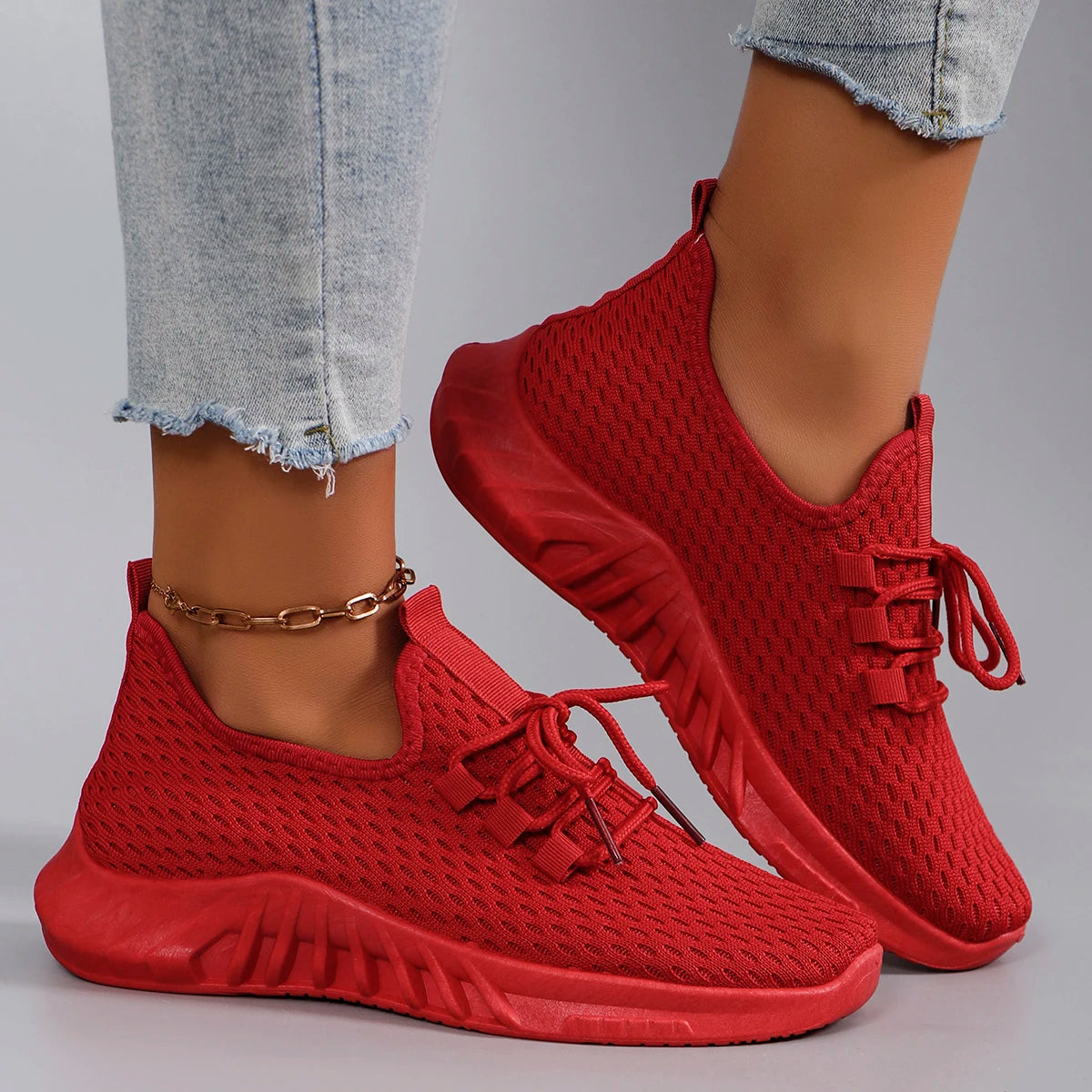 Women’s Lightweight Breathable Non-Slip Sports Shoes