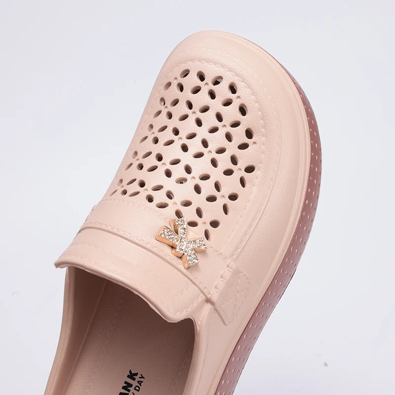 Unisex EVA Closed-Toe Flat Slippers