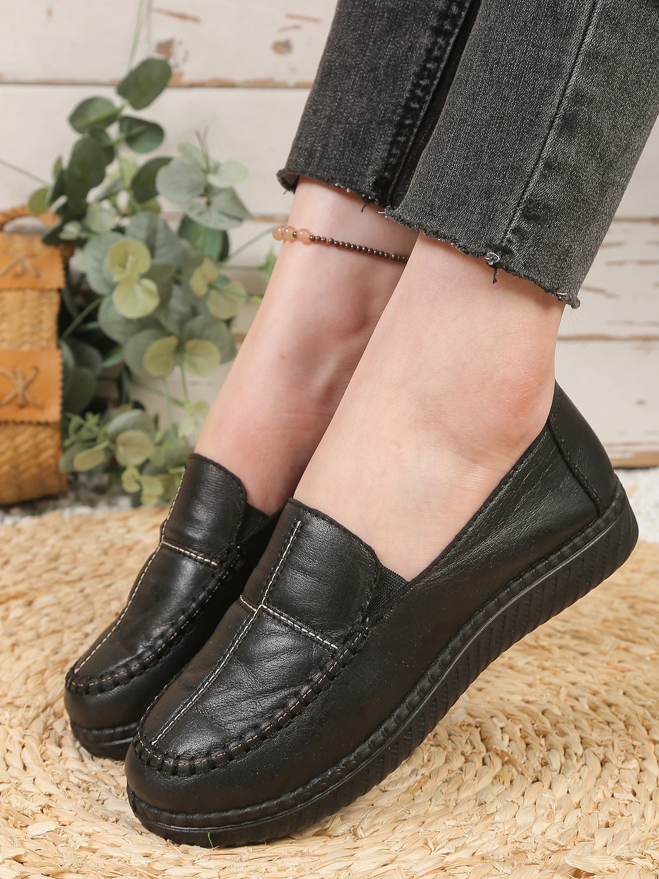 Women’s Lightweight Leather Loafers and Oxfords