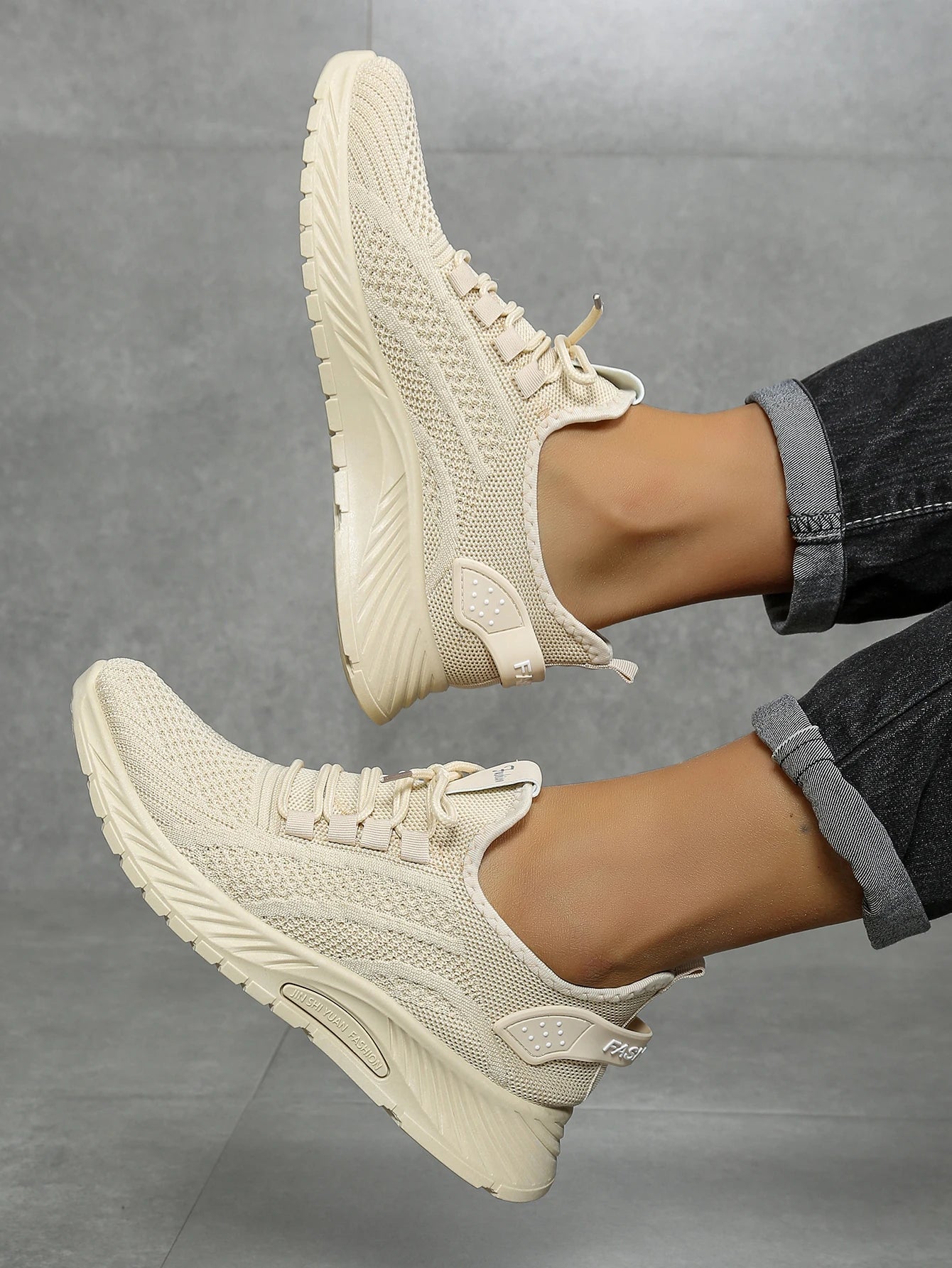 Women’s Casual Sneakers Lightweight Fashion Sports Shoes