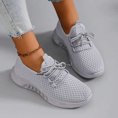 Women’s Lightweight Breathable Non-Slip Sports Shoes