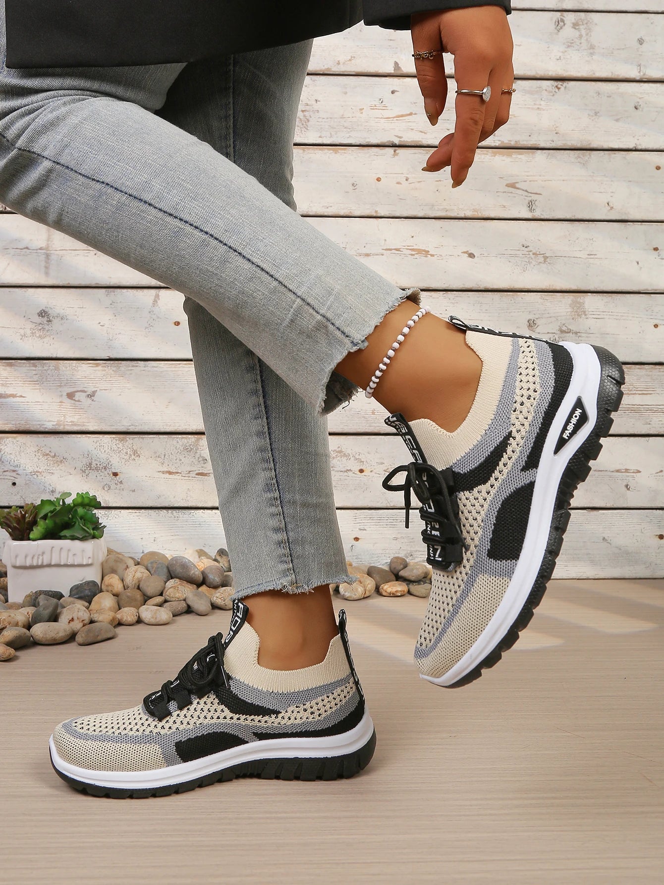 Women’s Summer Casual Two-Tone Sneakers 2026