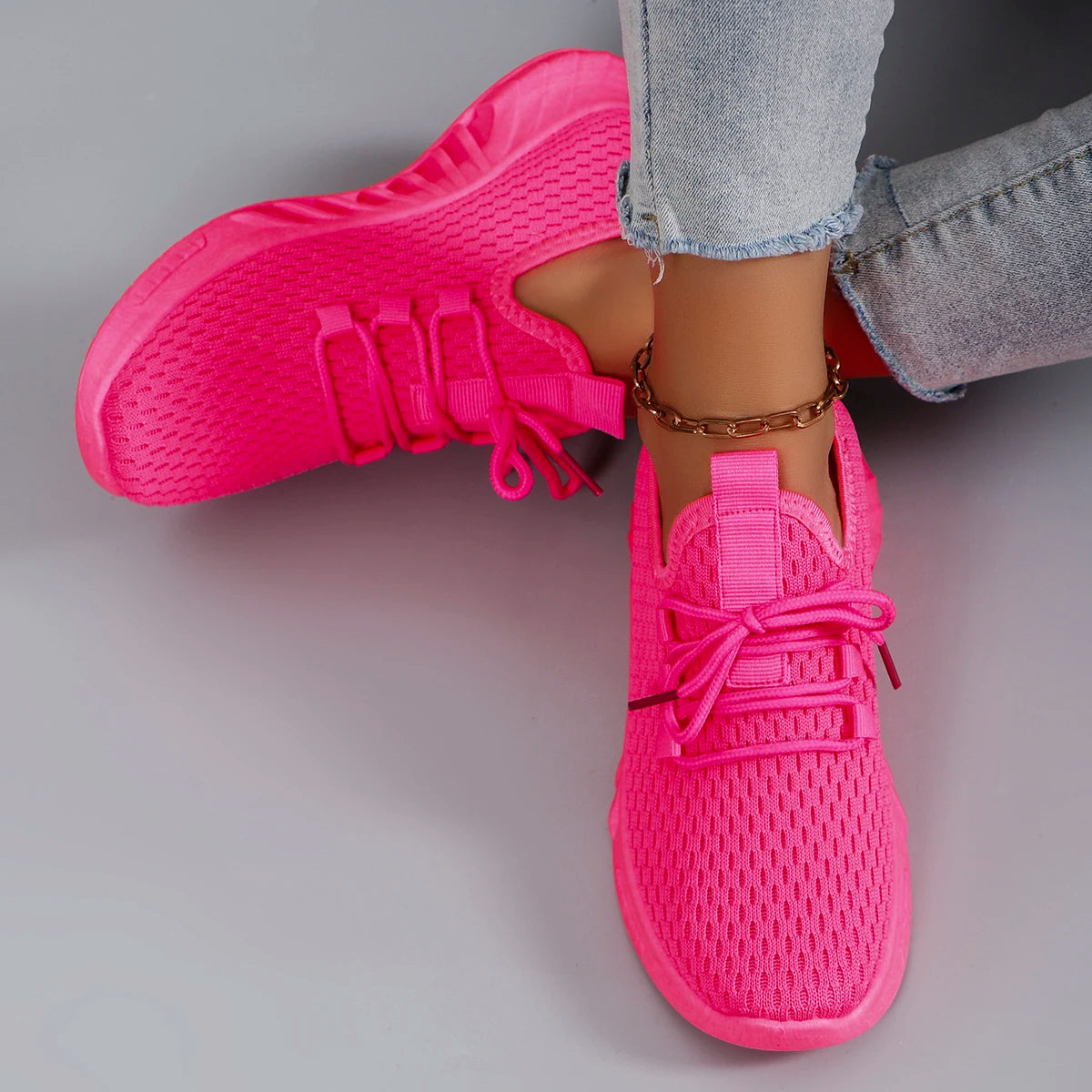 Women’s Lightweight Breathable Non-Slip Sports Shoes
