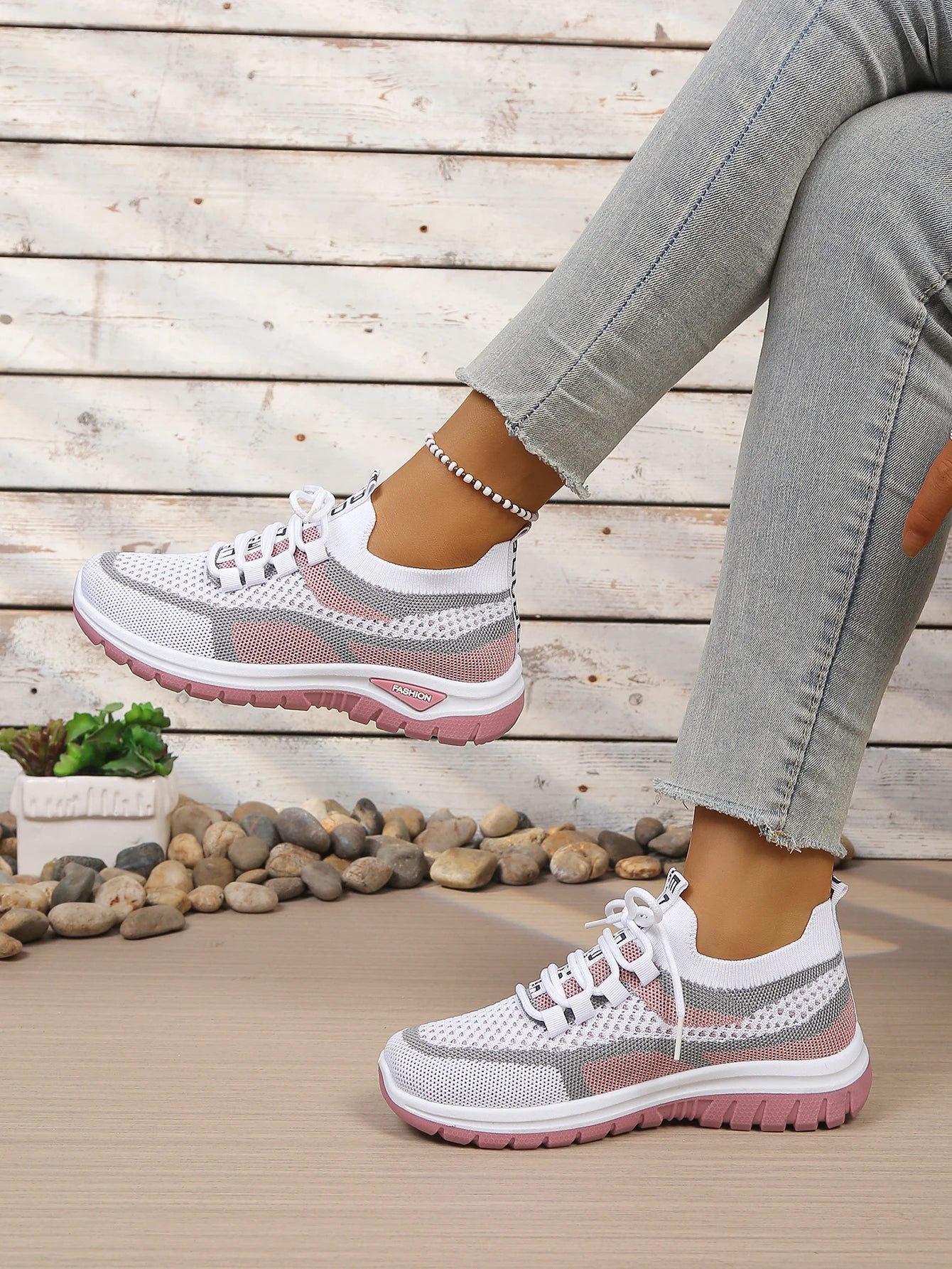 Women’s Summer Casual Two-Tone Sneakers 2026