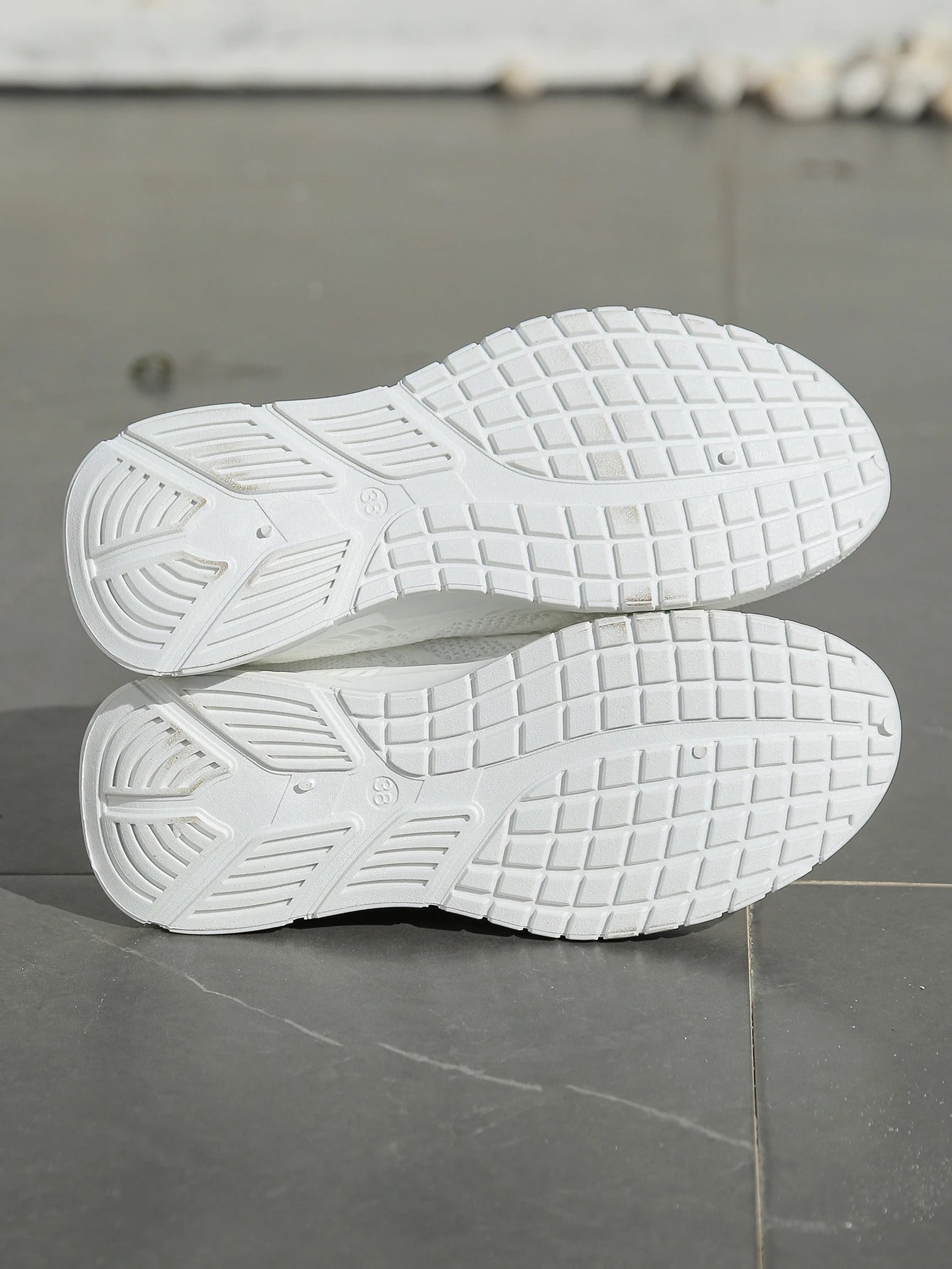 Women’s Casual Sneakers Lightweight Fashion Sports Shoes