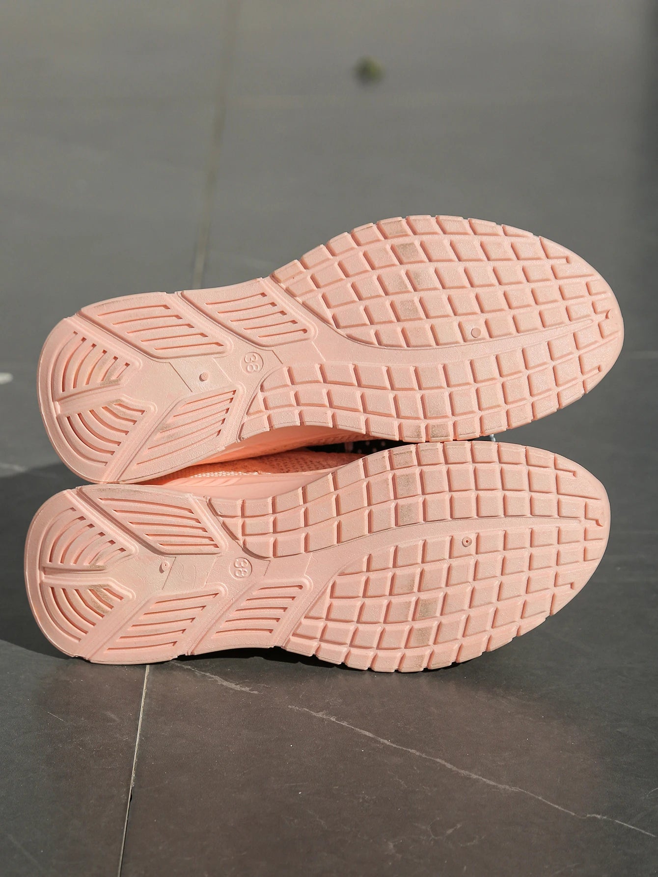 Women’s Casual Sneakers Lightweight Fashion Sports Shoes